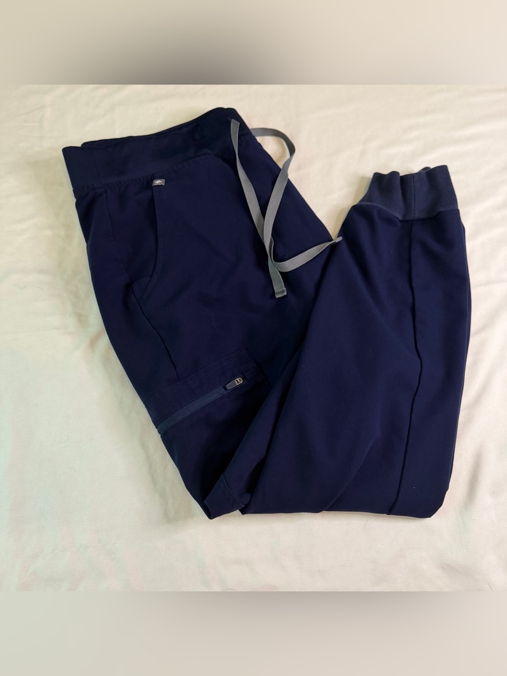 FIGS Navy Technical Collection Jogger Scrub Pants Women’s Large Cargo